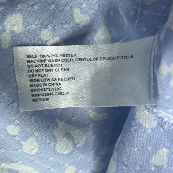 Everly Blouse Shirt Womens Medium Purple White Floral Rolled 1/4 Sleeves - Picture 8 of 8